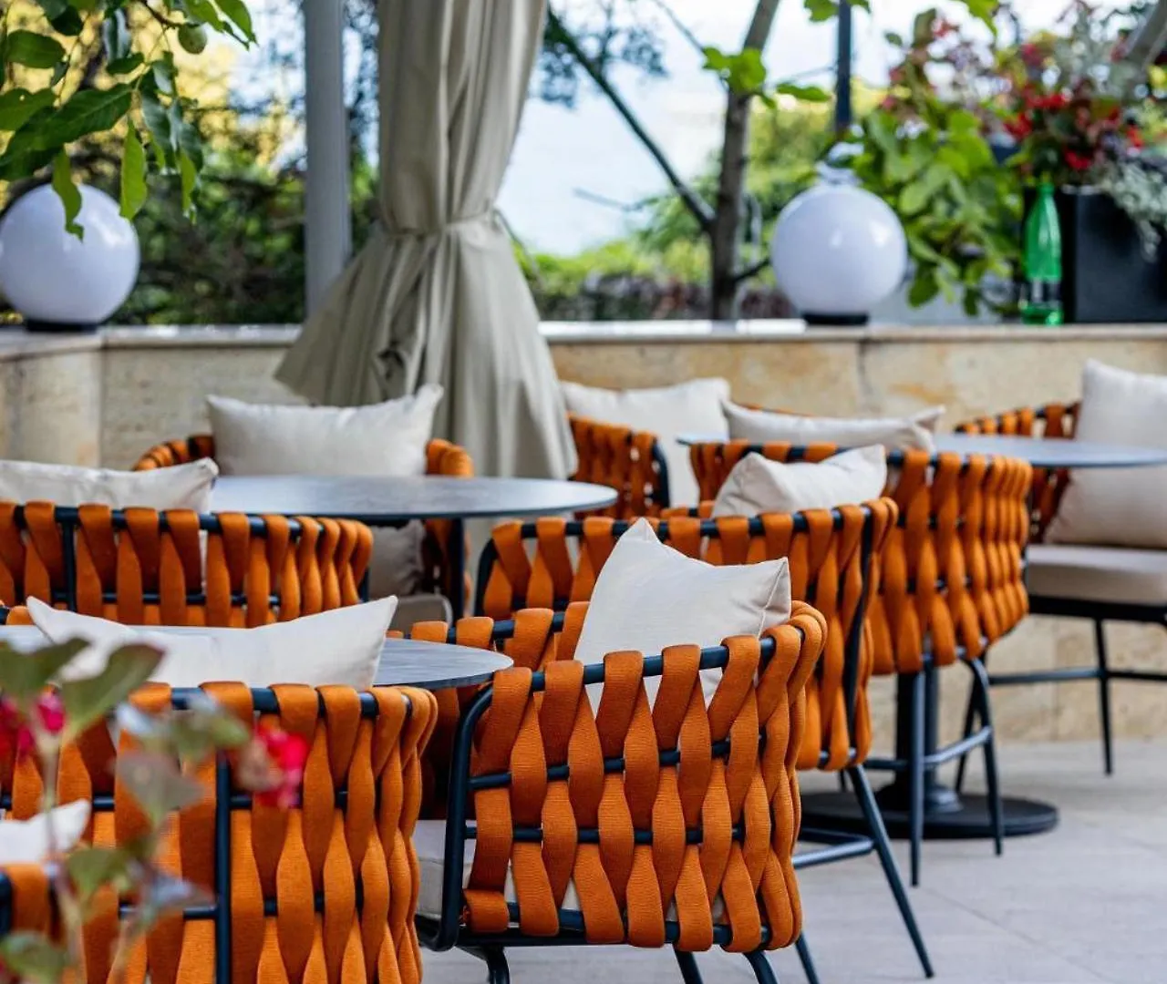 Aqua View Spa Boutique Hotel 골든샌드
