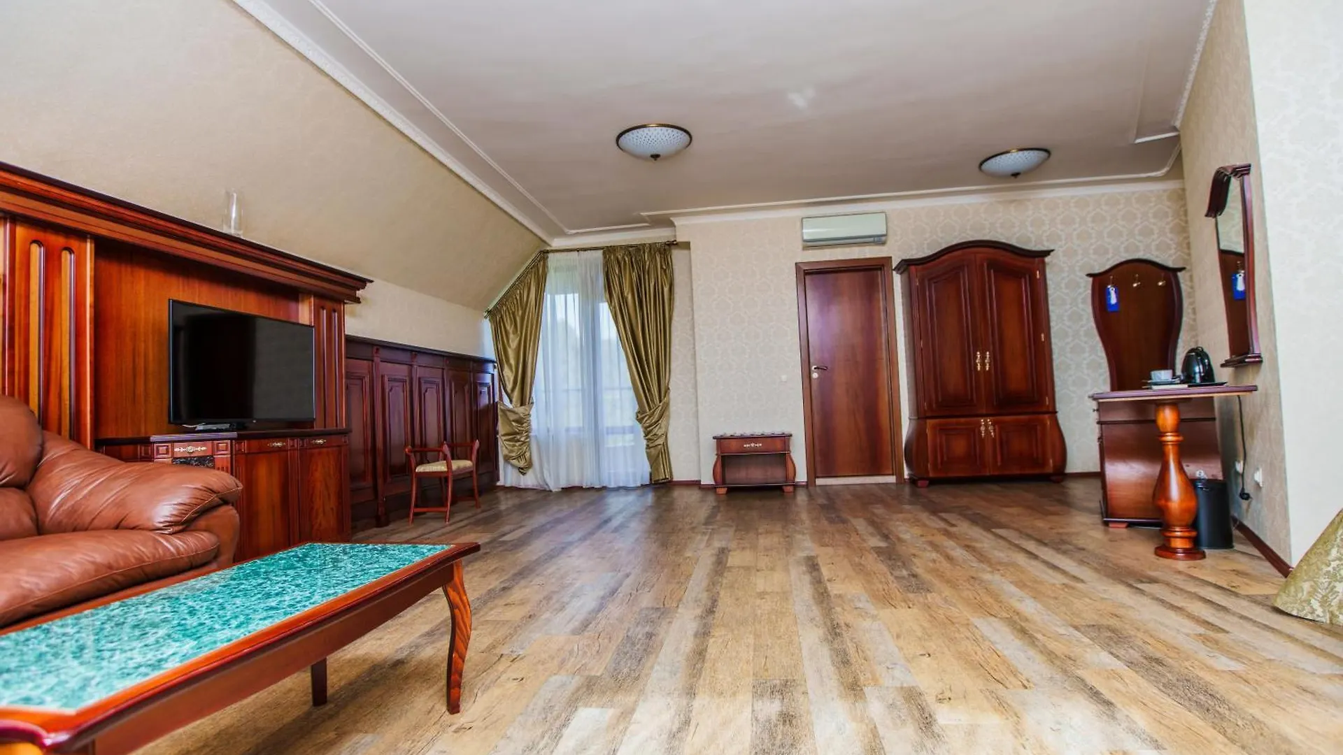 Aqua View Spa Boutique Hotel 골든샌드