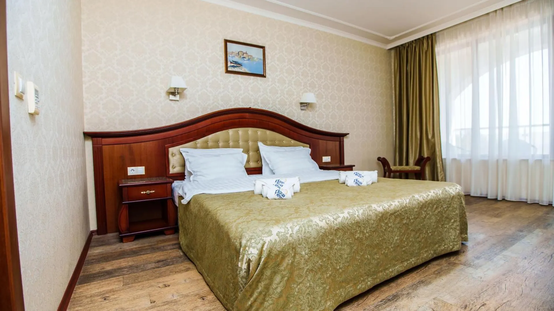 Aqua View Spa Boutique Hotel 골든샌드