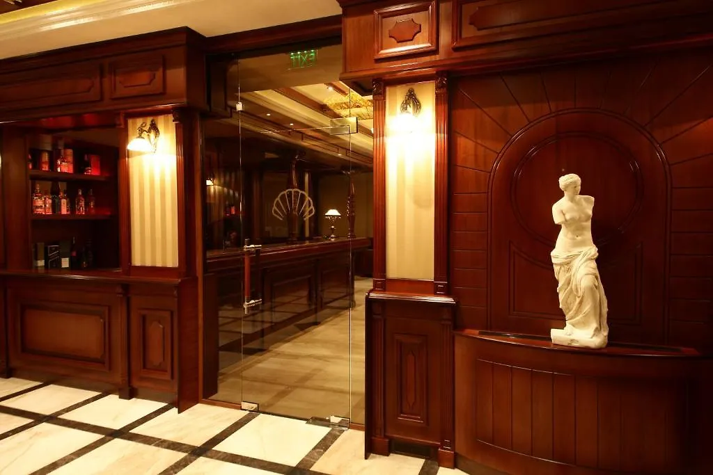 Aqua View Spa Boutique Hotel 골든샌드