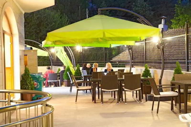 Aqua View Spa Boutique Hotel 골든샌드