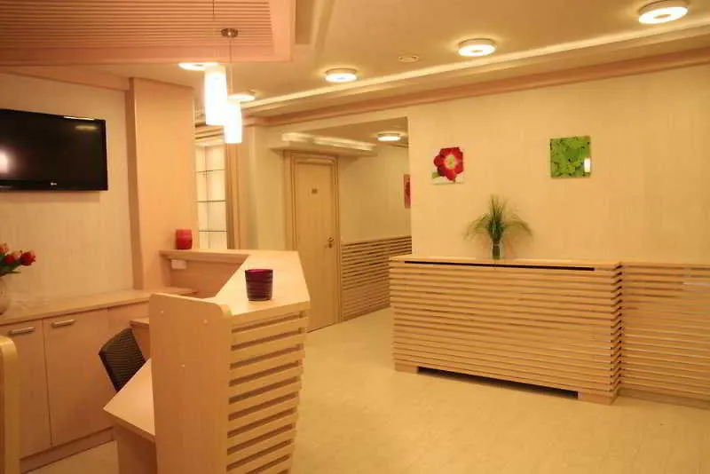 Aqua View Spa Boutique Hotel 골든샌드